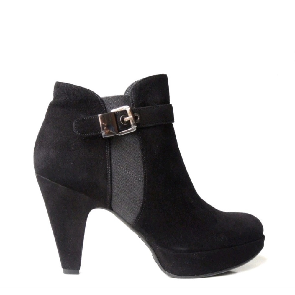 Stuart Weitzman Subside Black Suede Platform Ankle Boots Buckle Detail $498 6.5